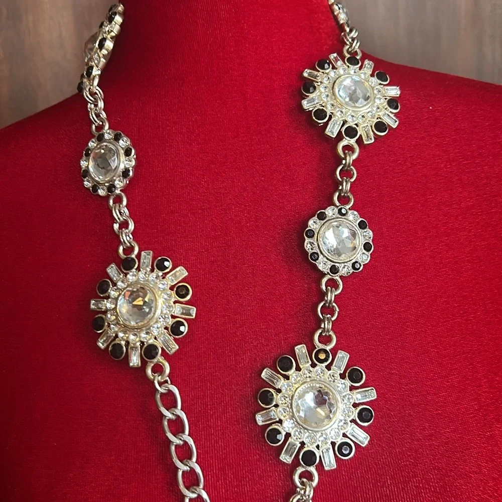 Stunning Silver Rhinestone Faux Onyx Chain Belt